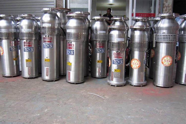 1-QX.QXP系列噴泉專用泵其外殼、過流部件及外部零件材質均采用鑄鐵或者不銹鋼制成的